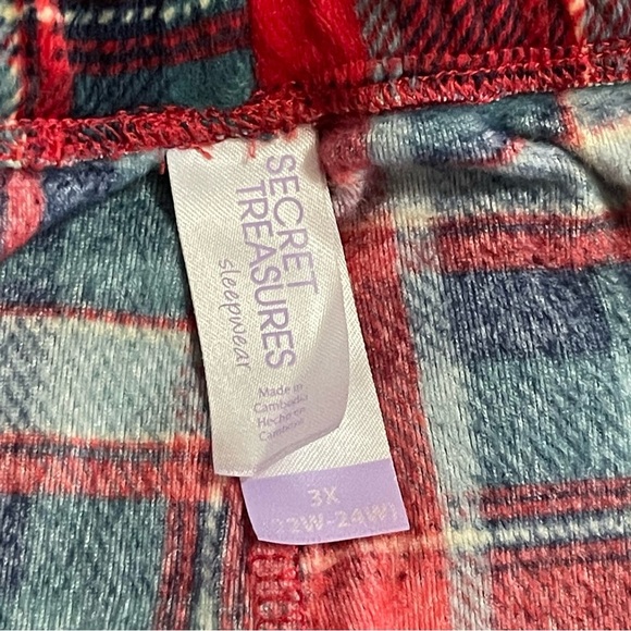 Secret Treasures Red And Green Plaid Pajama Set - Picture 11 of 11